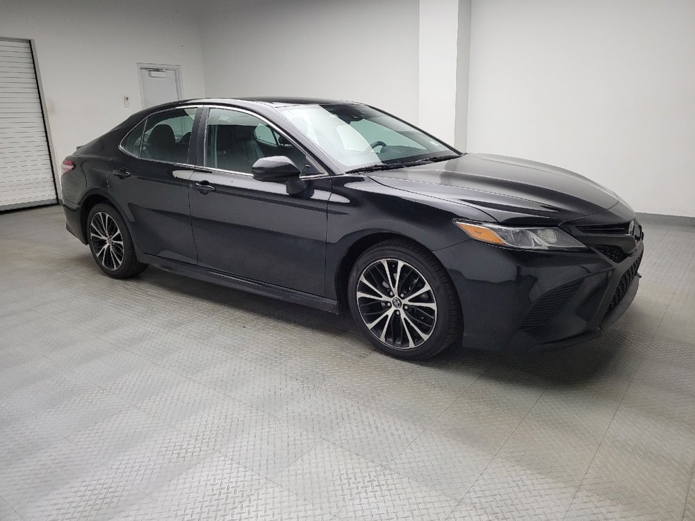 Used 2020 Toyota Camry SE image 11