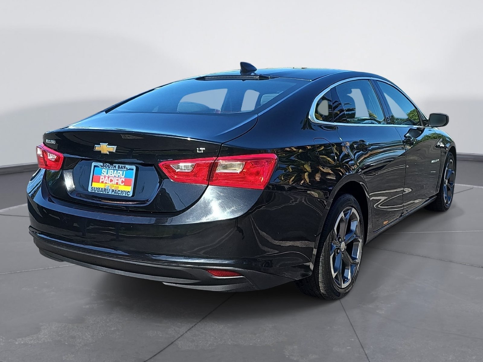 Used 2023 Chevrolet Malibu LT FWD image 3