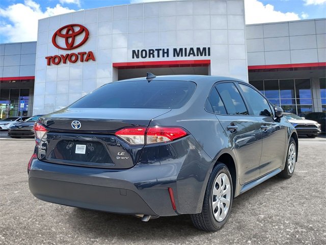 Used 2025 Toyota Corolla LE image 4