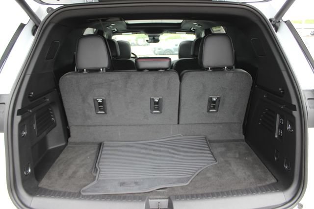 Used 2025 Chevrolet Traverse RS AWD/4WD image 28