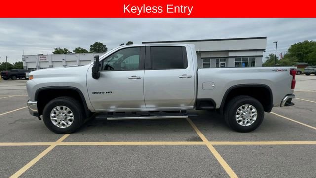 Used 2020 Chevrolet Silverado 3500 LT w/ Convenience Package AWD/4WD image 5