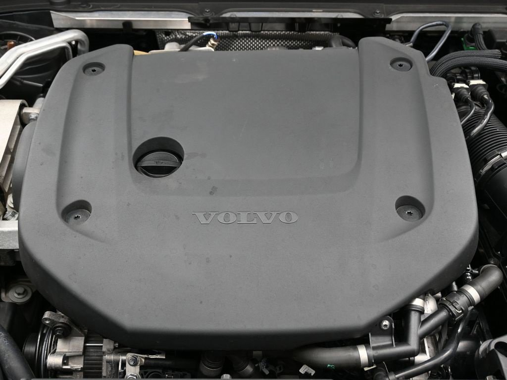 Used 2023 Volvo S90 B6 Plus w/ Protection Package Premier image 42