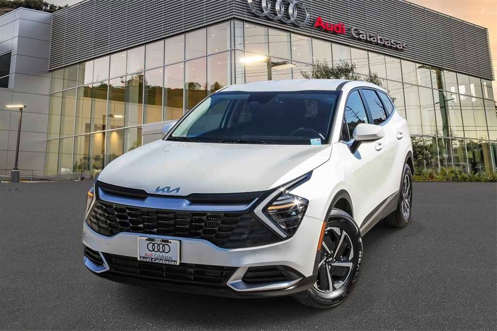Used 2025 Kia Sportage LX