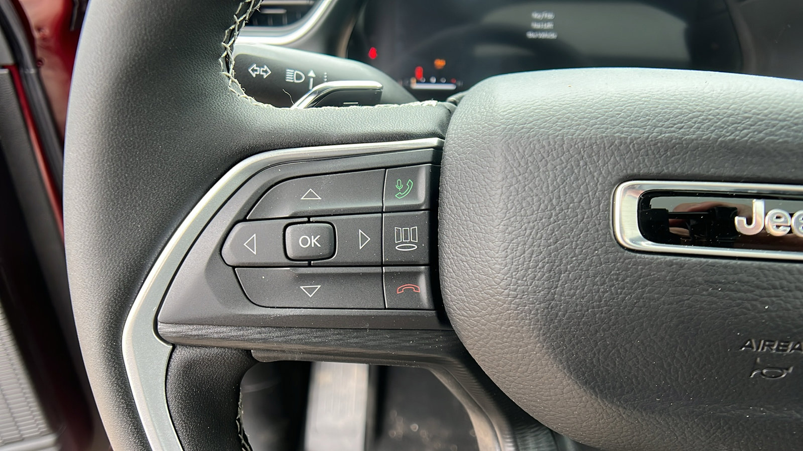 New 2025 Jeep Grand Cherokee L Altitude image 22