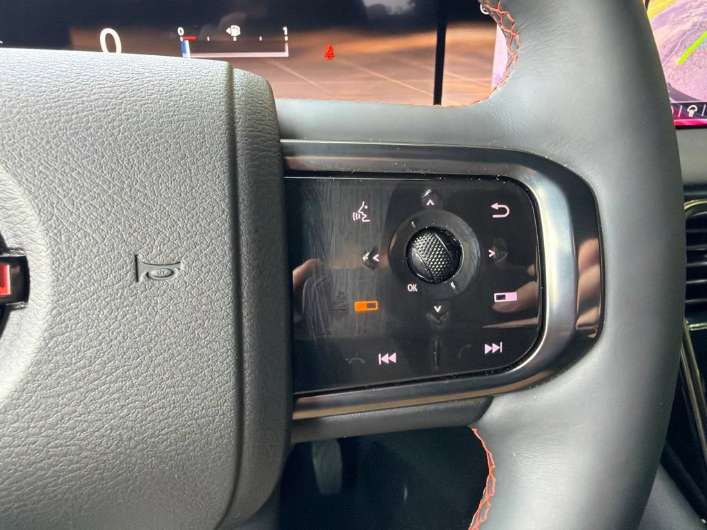 Used 2026 Nissan Armada PRO-4X w/ Captain's Chari Seat Package AWD/4WD image 31