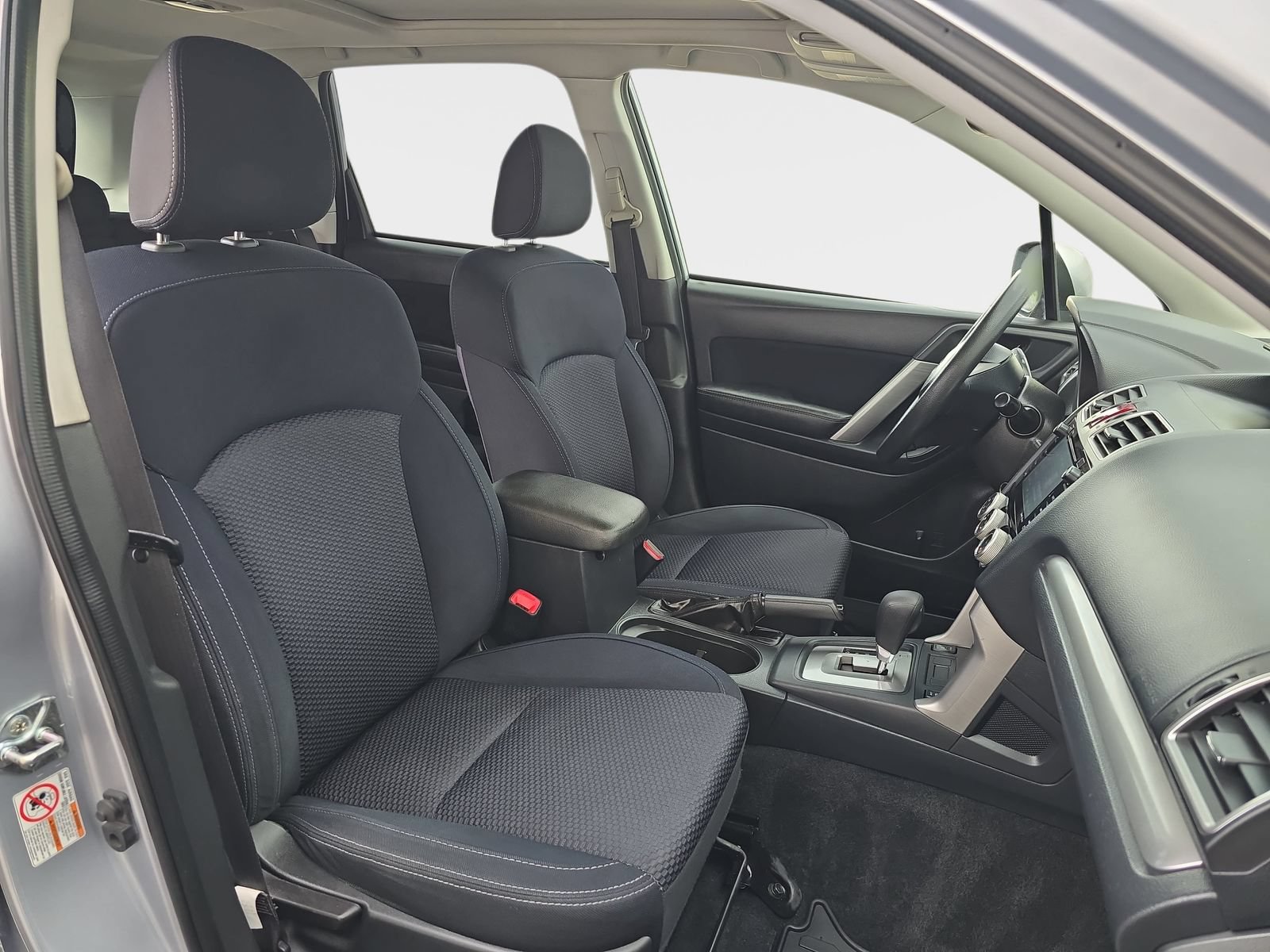 Used 2016 Subaru Forester 2.5i Premium w/ All-Weather Package AWD/4WD image 12