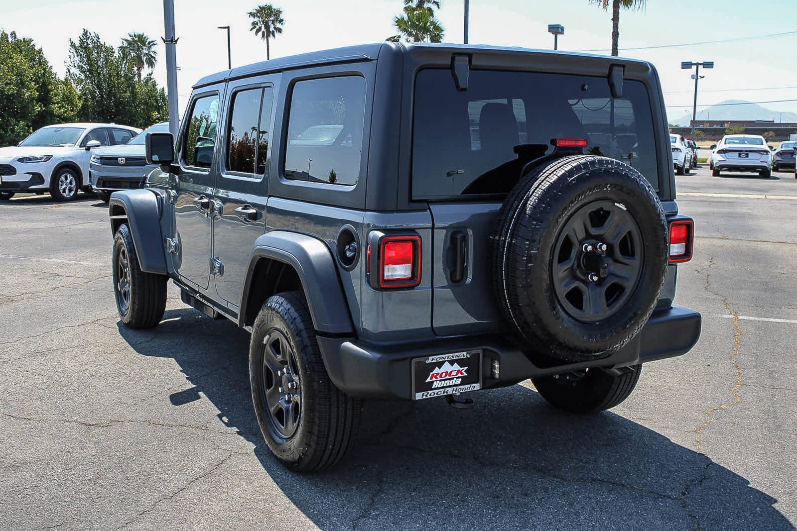 Used 2026 Jeep Wrangler Unlimited Sport AWD/4WD image 8