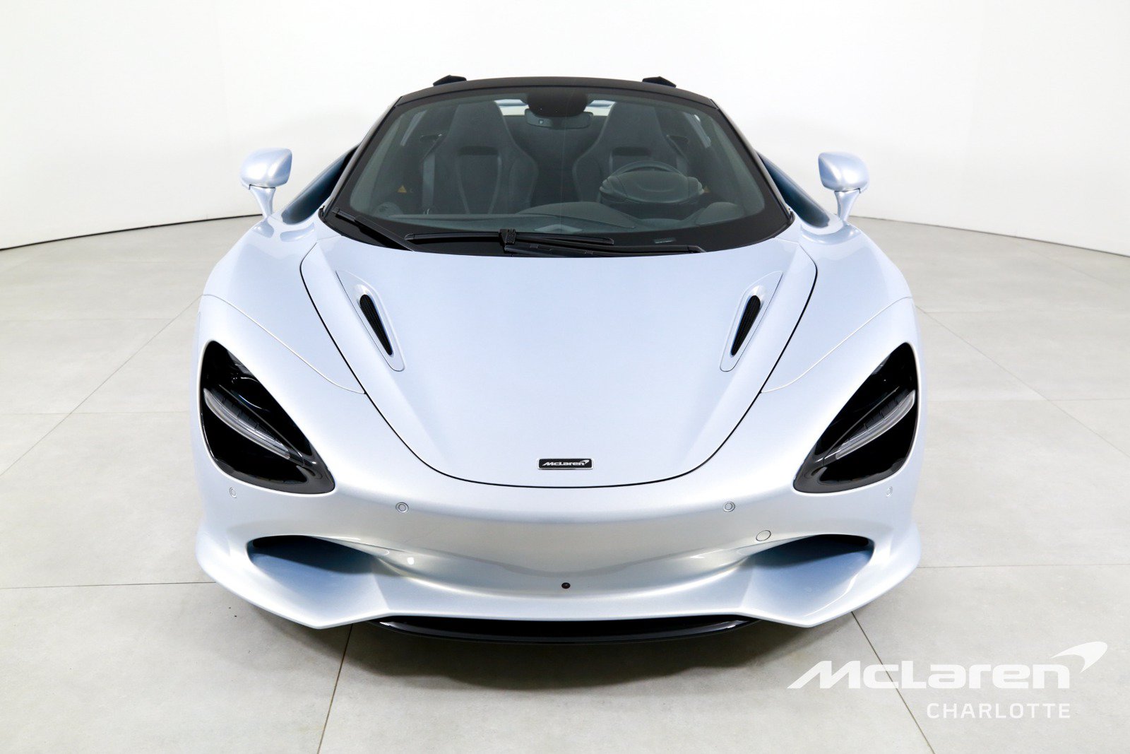 Used 2026 McLaren 750S Spider RWD image 5