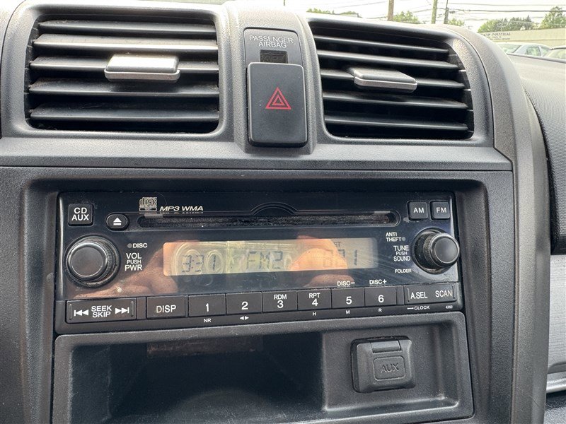 Used 2010 Honda CR-V LX image 17