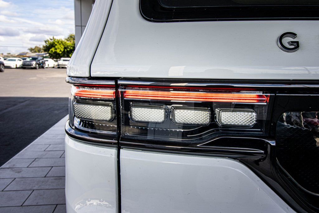 Used 2022 Jeep Grand Wagoneer Series II image 13