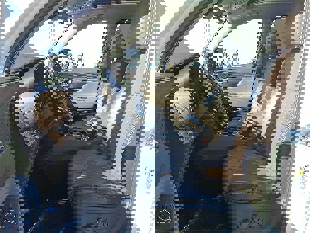 Used 2019 Hyundai Santa Fe Limited image 13