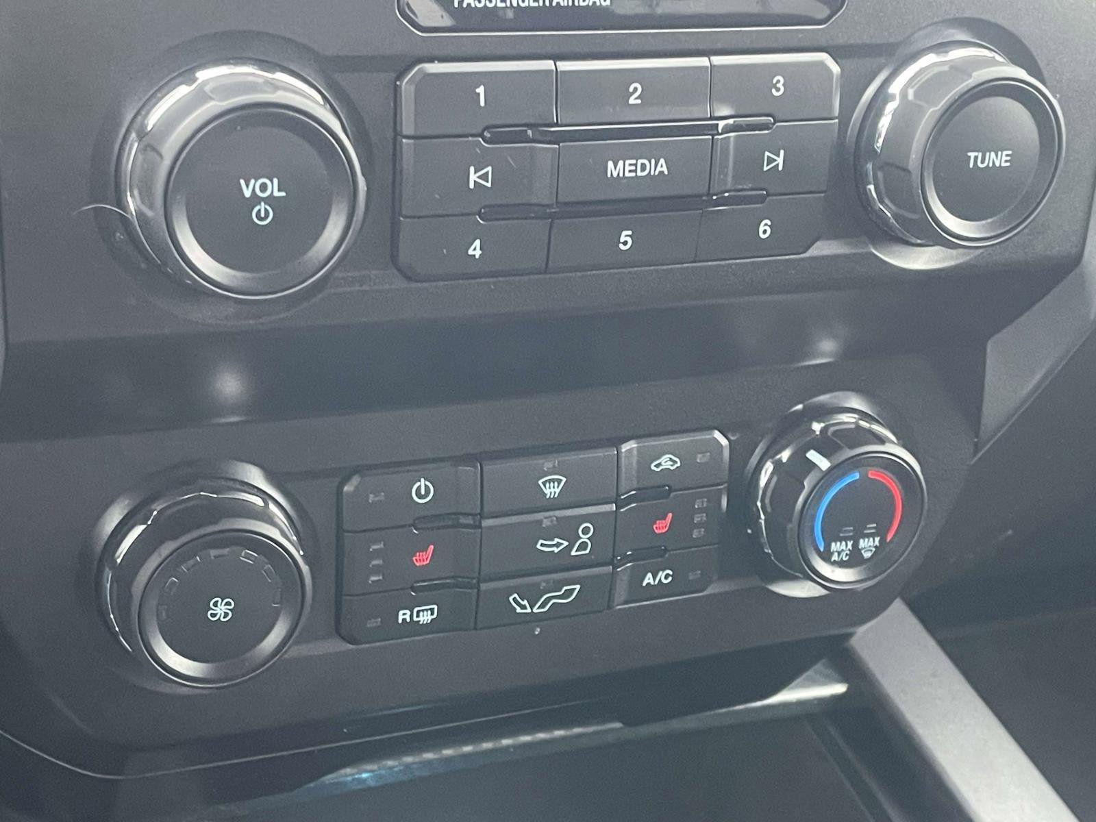 Used 2019 Ford F150 XLT w/ Equipment Group 302A Luxury AWD/4WD image 11