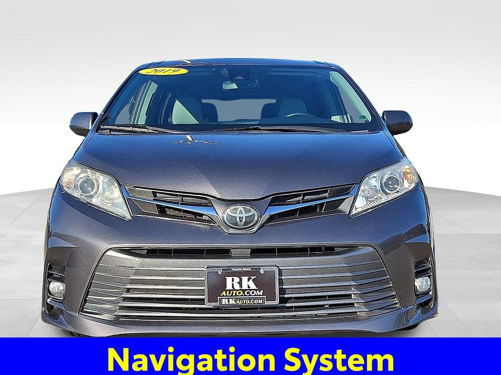 Used 2019 Toyota Sienna AWD image 2