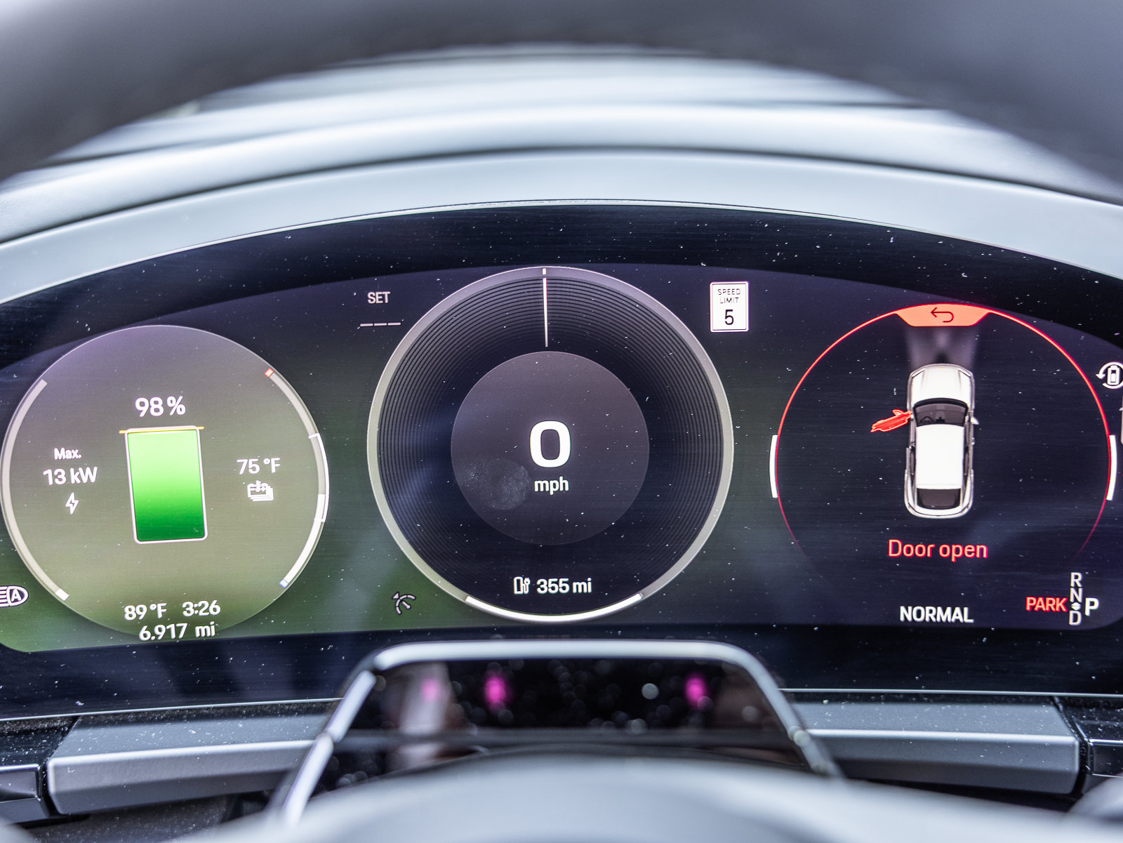Certified 2026 Porsche Macan Electric RWD image 16