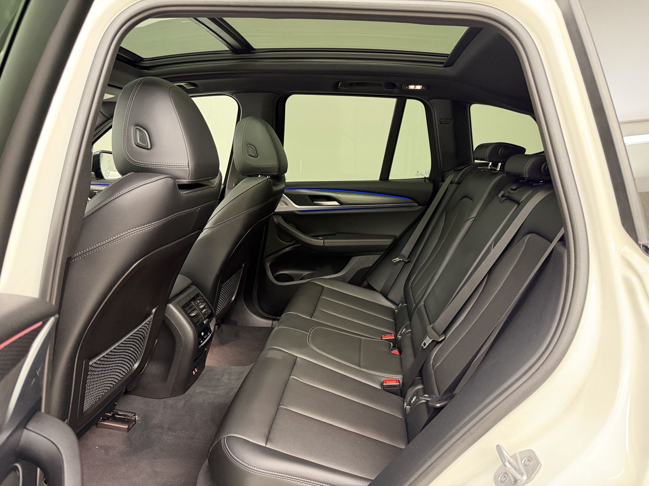 Used 2023 BMW X3 sDrive30i w/ M Sport Package RWD image 23