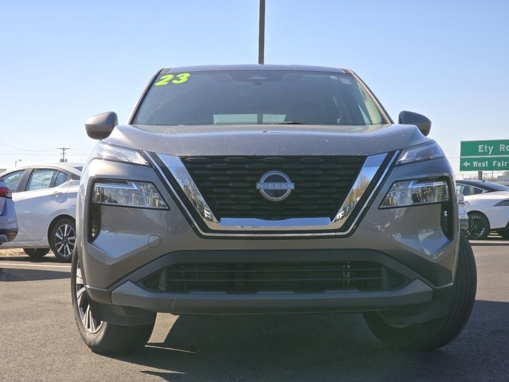 Used 2023 Nissan Rogue SV image 6