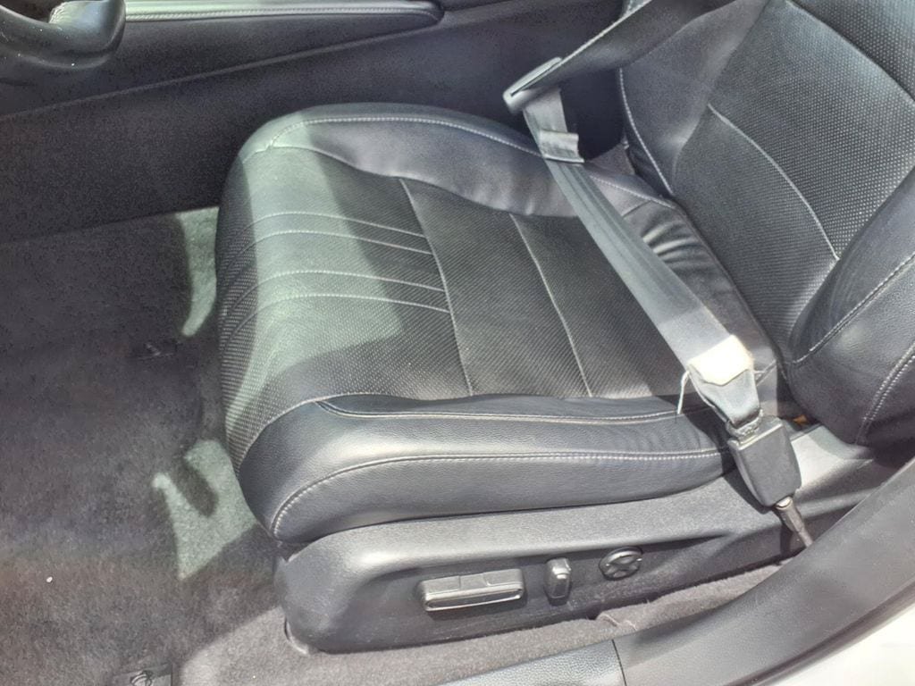 Used 2018 Honda Accord Touring image 25