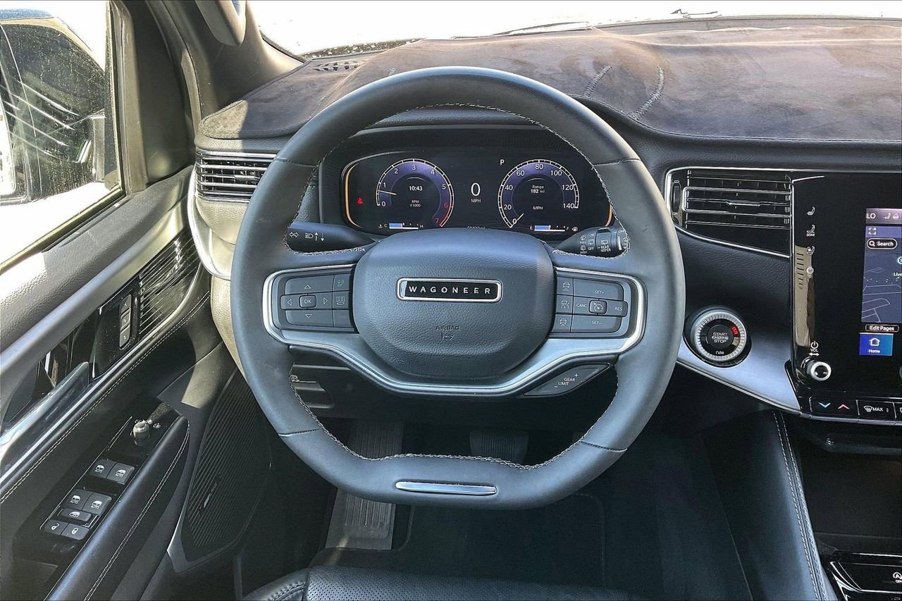 Used 2023 Jeep Wagoneer Series II image 10