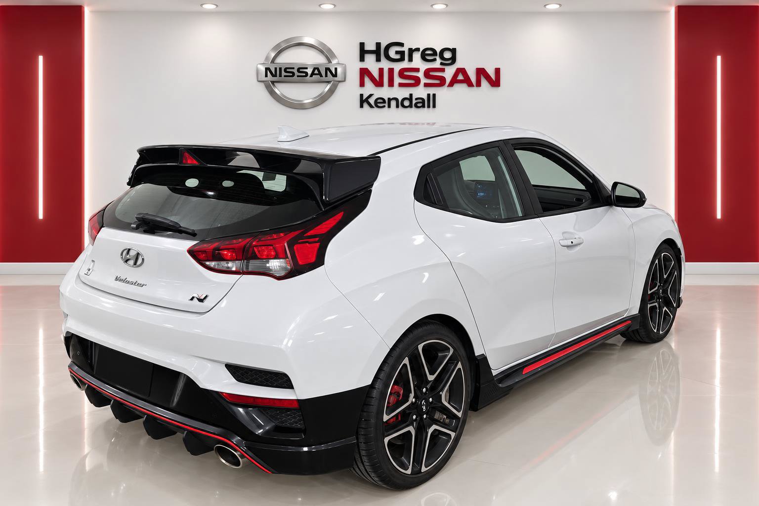 Used 2021 Hyundai Veloster N FWD image 4