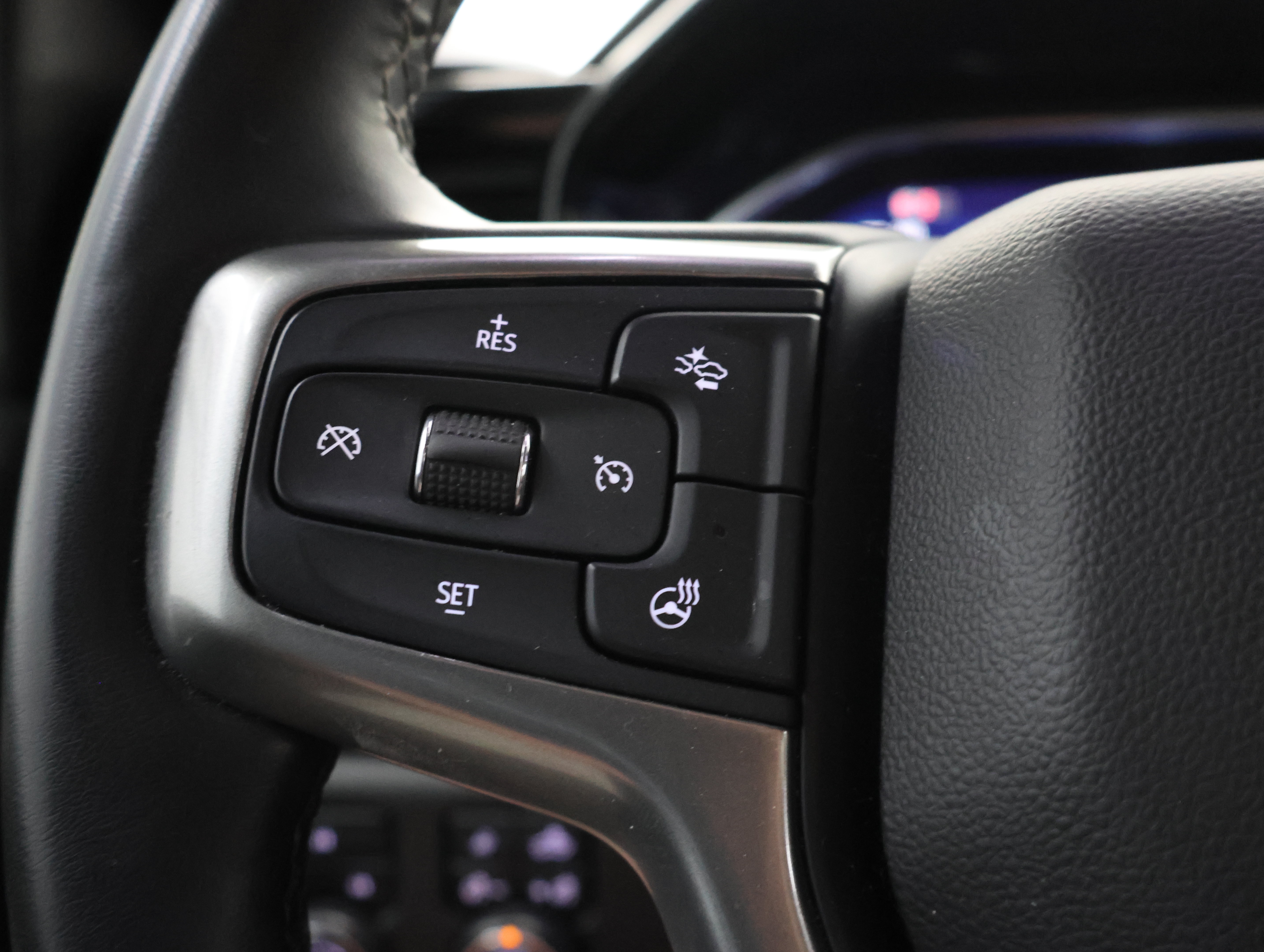 Used 2024 Chevrolet Silverado 2500 LT AWD/4WD image 15