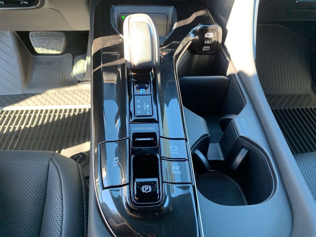 New 2025 Toyota Crown Signia image 23