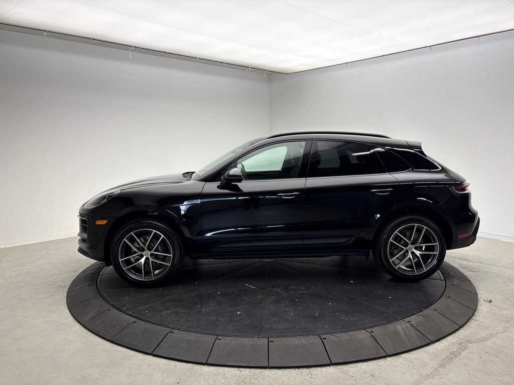 New 2026 Porsche Macan AWD/4WD image 2