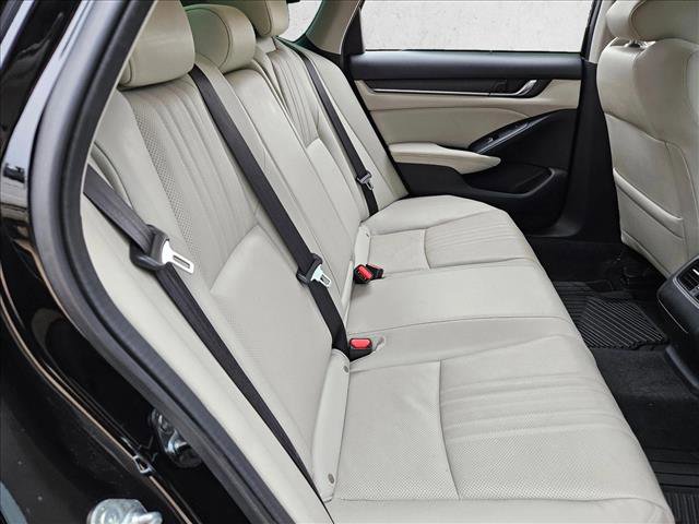 Used 2018 Honda Accord Touring image 22