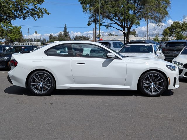 Certified 2023 BMW 230i Coupe w/ Premium Package image 4