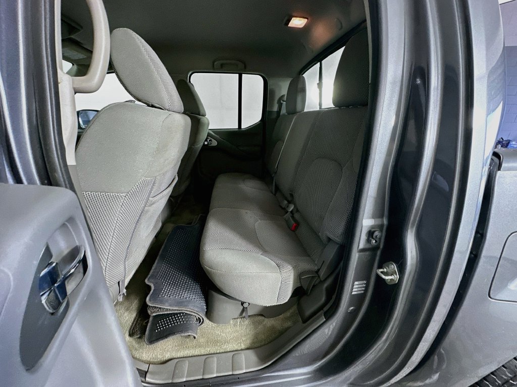 Used 2017 Nissan Frontier SV AWD/4WD image 28