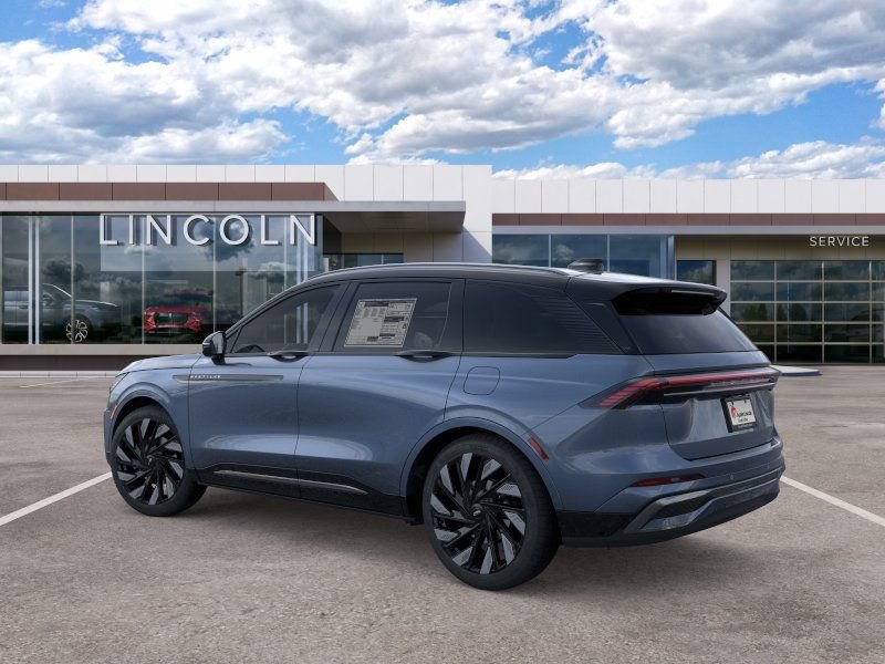 New 2026 Lincoln Nautilus Reserve w/ Jet Appearance Package AWD/4WD image 4