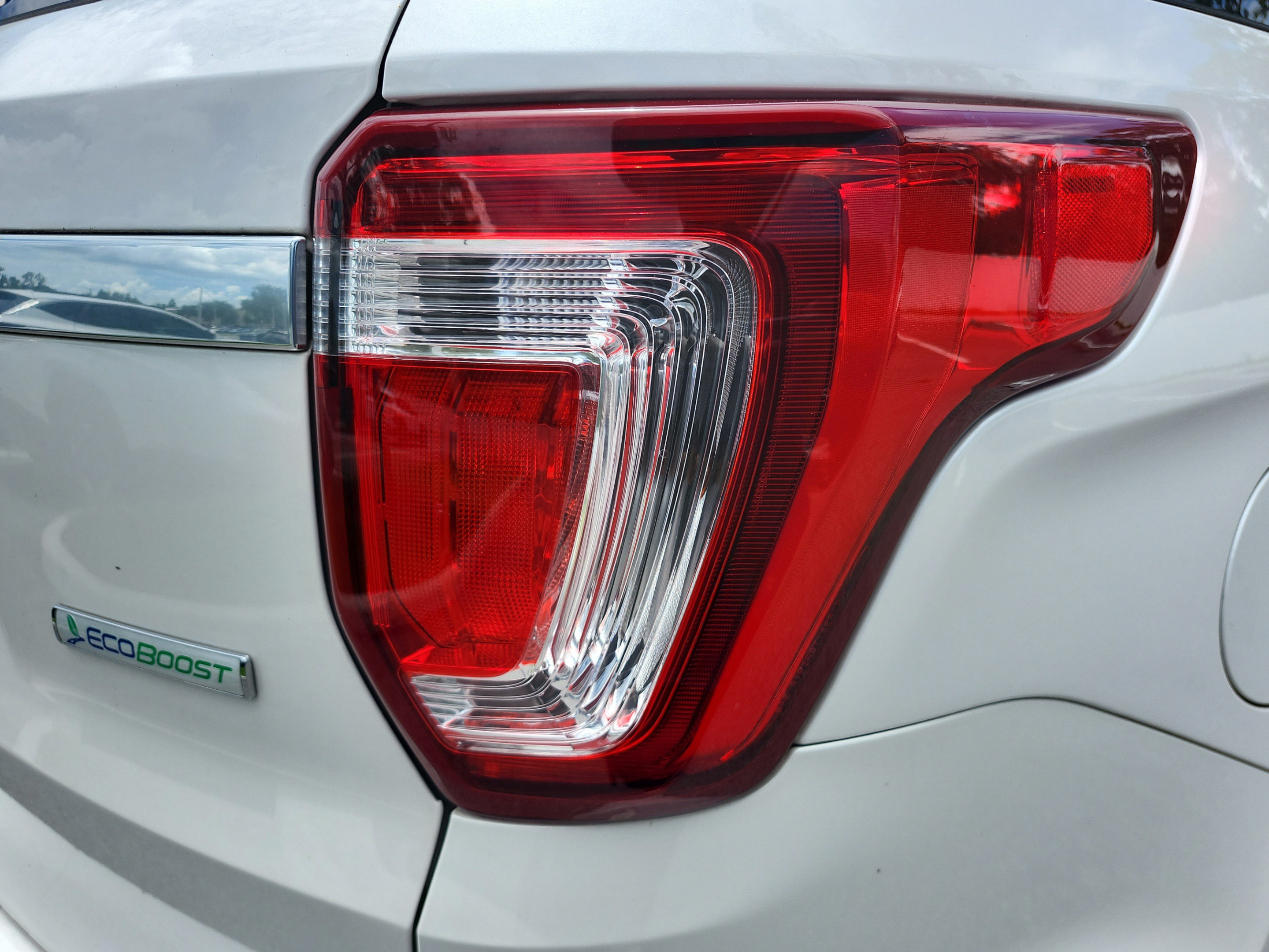 Used 2017 Ford Explorer Platinum AWD/4WD image 30