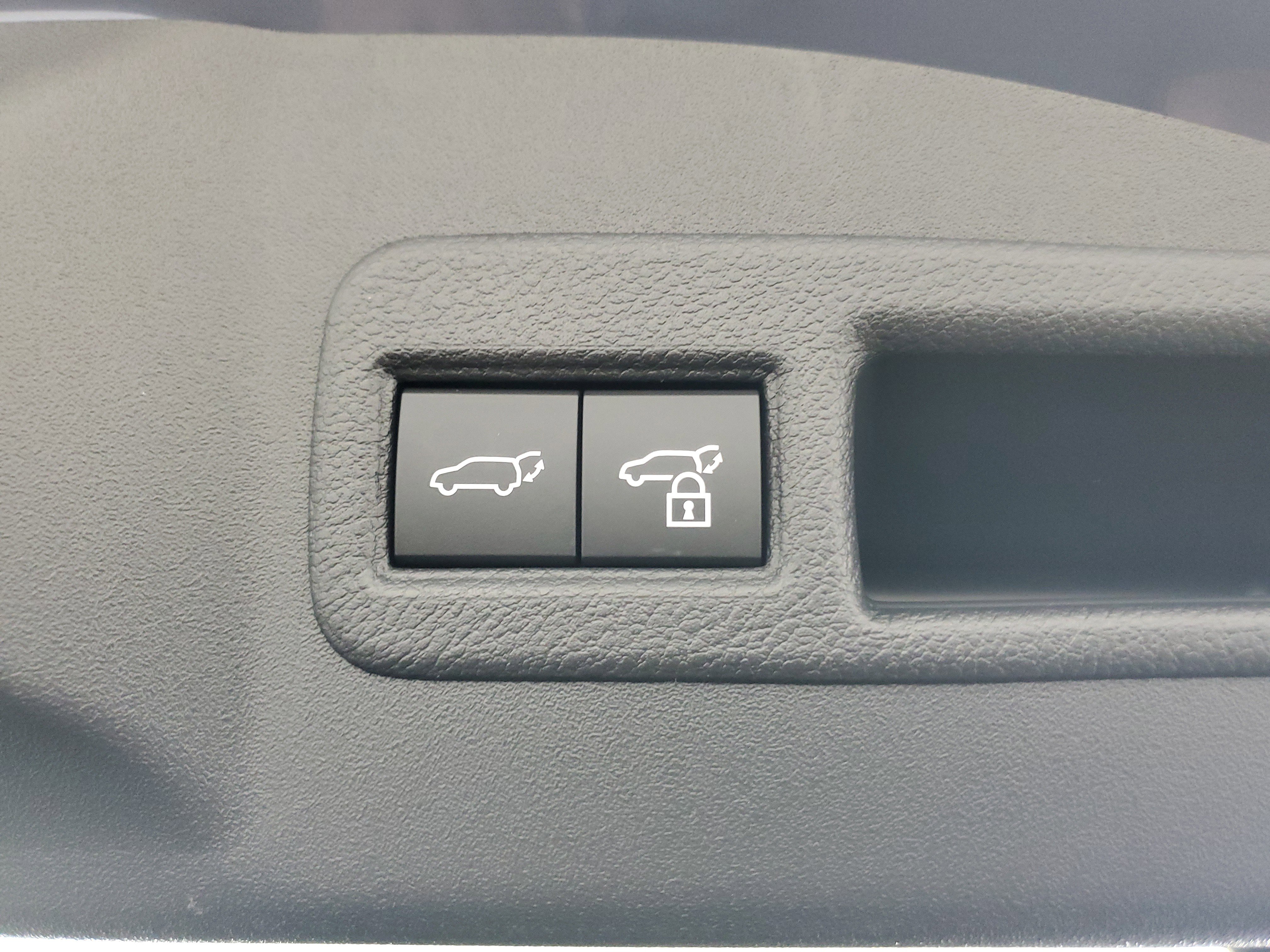 New 2026 Subaru Solterra Limited image 31