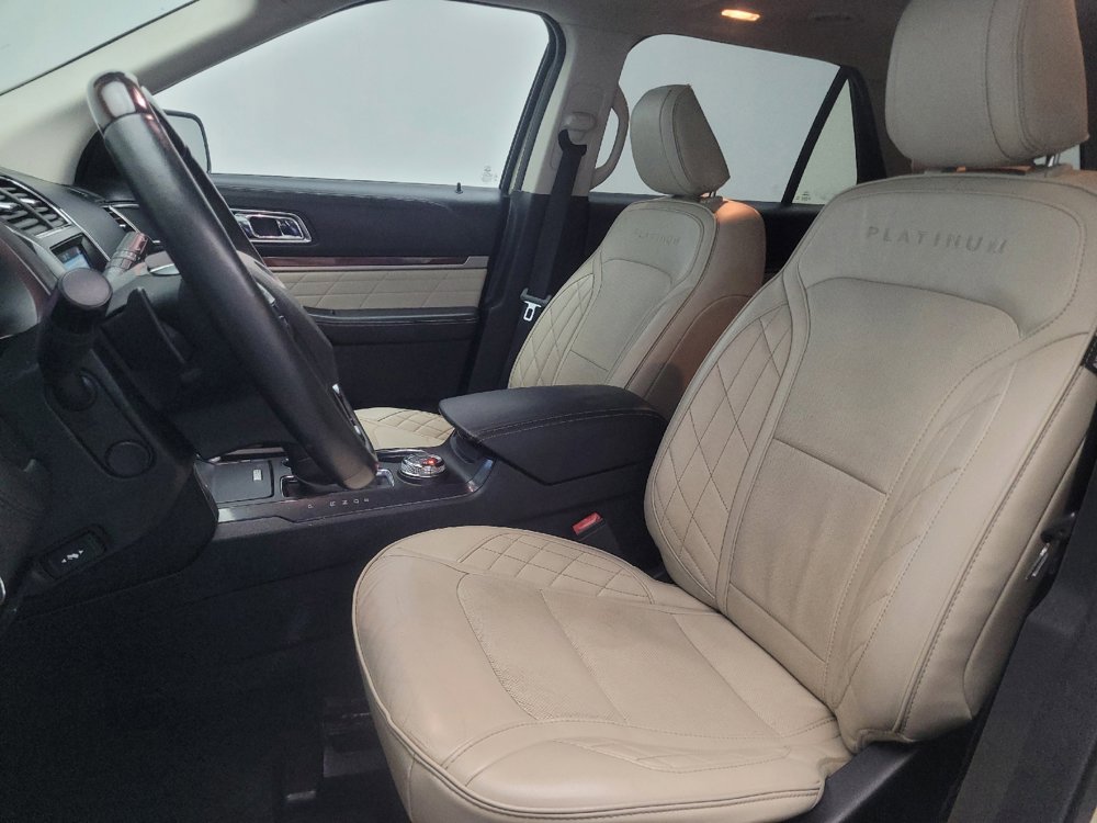 Used 2018 Ford Explorer Platinum AWD/4WD image 17
