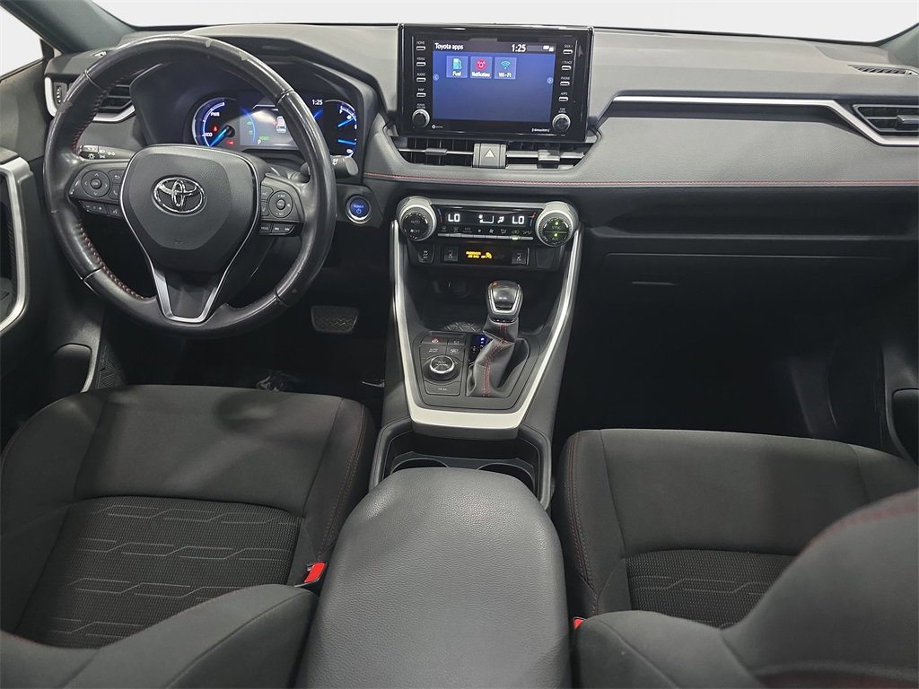 Used 2021 Toyota RAV4 SE image 10