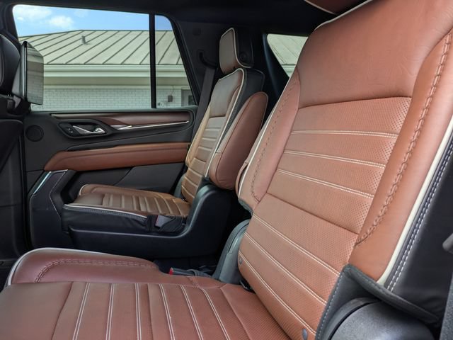 Used 2023 GMC Yukon Denali Ultimate AWD/4WD image 18