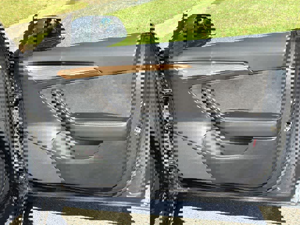 Used 2022 Tesla Model 3 image 34