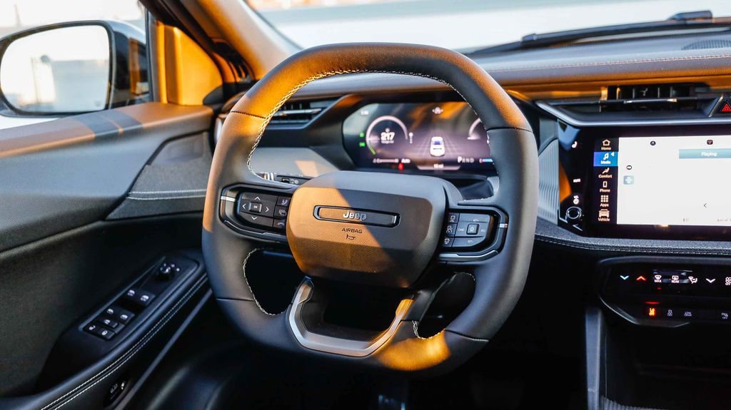 New 2026 Jeep Cherokee Laredo AWD/4WD image 18