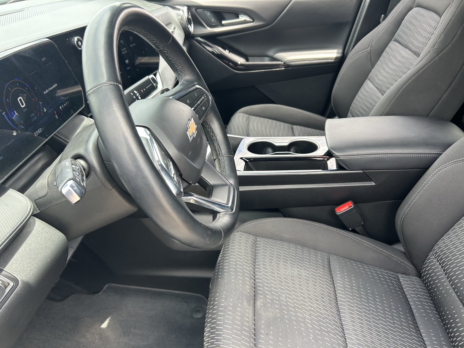 Used 2025 Chevrolet Equinox LT FWD image 28
