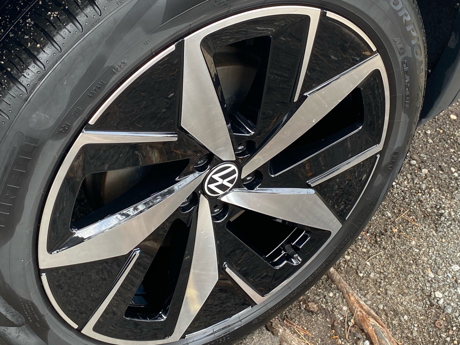 Used 2023 Volkswagen ID.4 Pro S RWD image 19