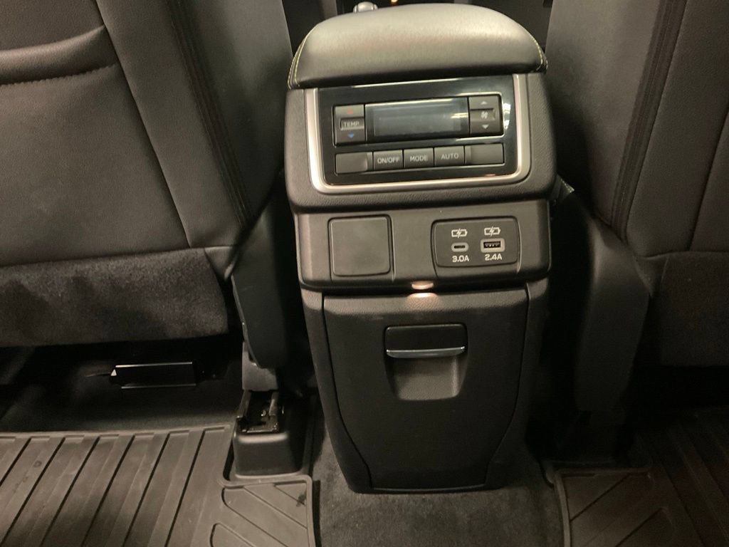 Used 2024 Subaru Ascent Onyx Edition AWD/4WD image 36