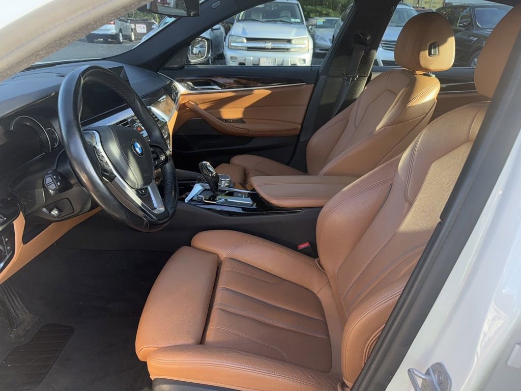Used 2017 BMW 540i xDrive image 29