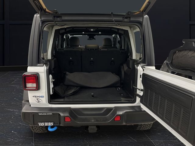 Used 2024 Jeep Wrangler Unlimited image 12