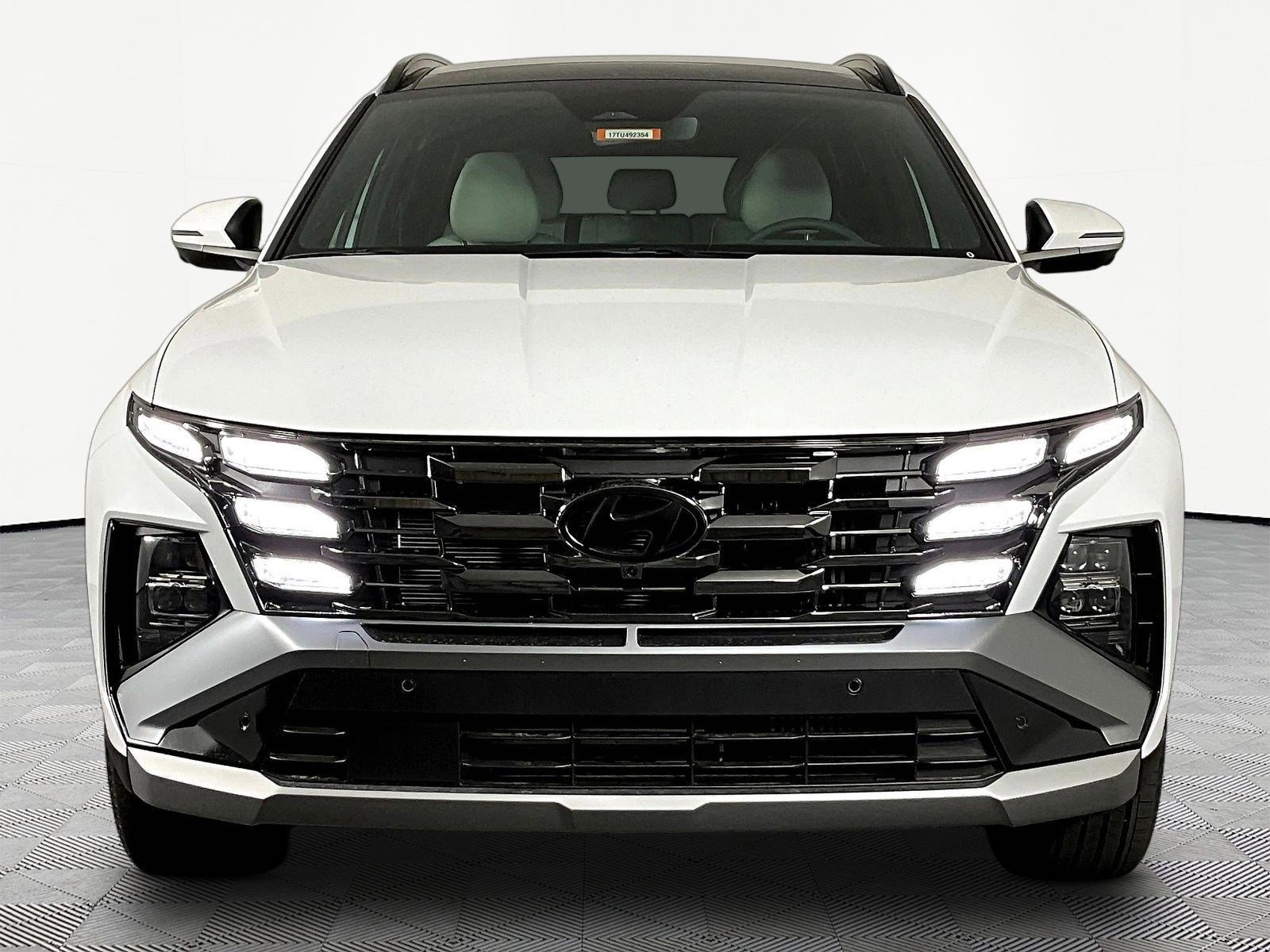 New 2026 Hyundai Tucson Limited AWD/4WD image 2
