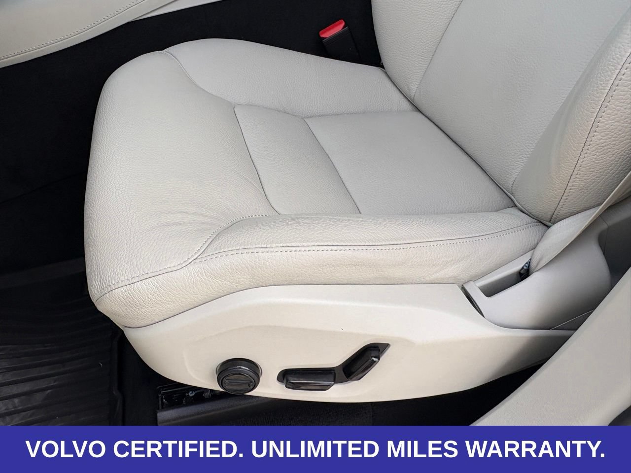 Certified 2024 Volvo XC90 T8 Plus w/ Protection Package AWD/4WD image 29