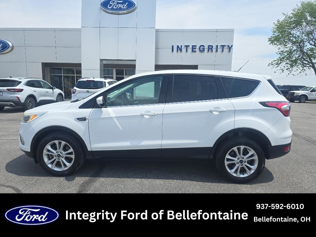 Used 2017 Ford Escape SE AWD/4WD image 1