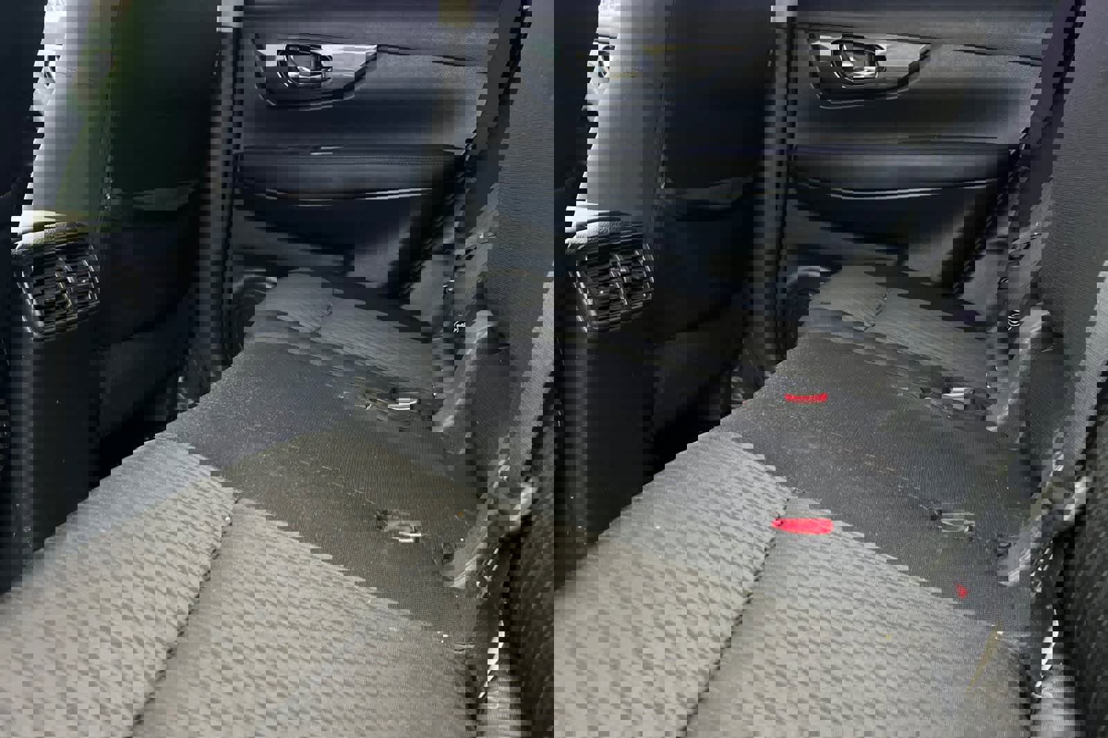 Used 2018 Nissan Rogue S image 5