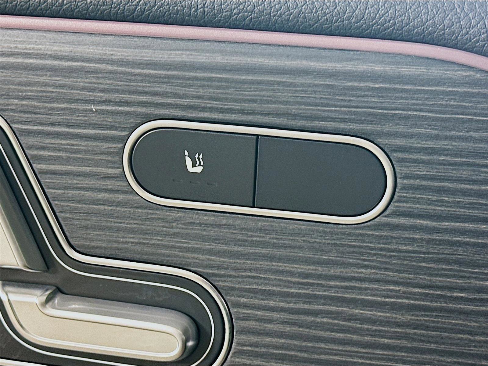 Certified 2023 Mercedes-Benz GLA 250 4MATIC w/ Premium Package image 26