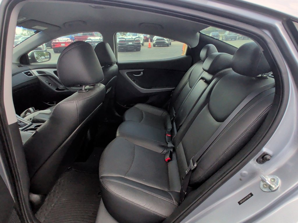Used 2015 Hyundai Elantra Limited FWD image 5