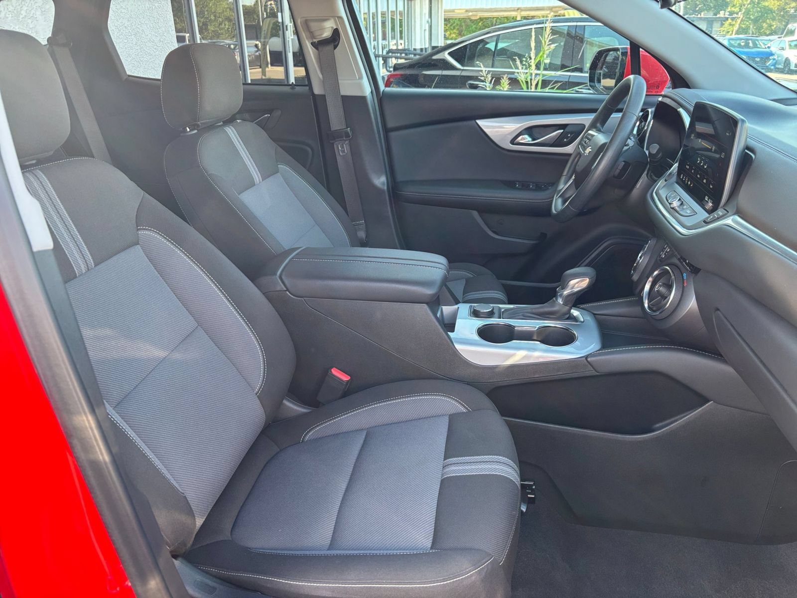 Used 2026 Chevrolet Blazer LT FWD image 37