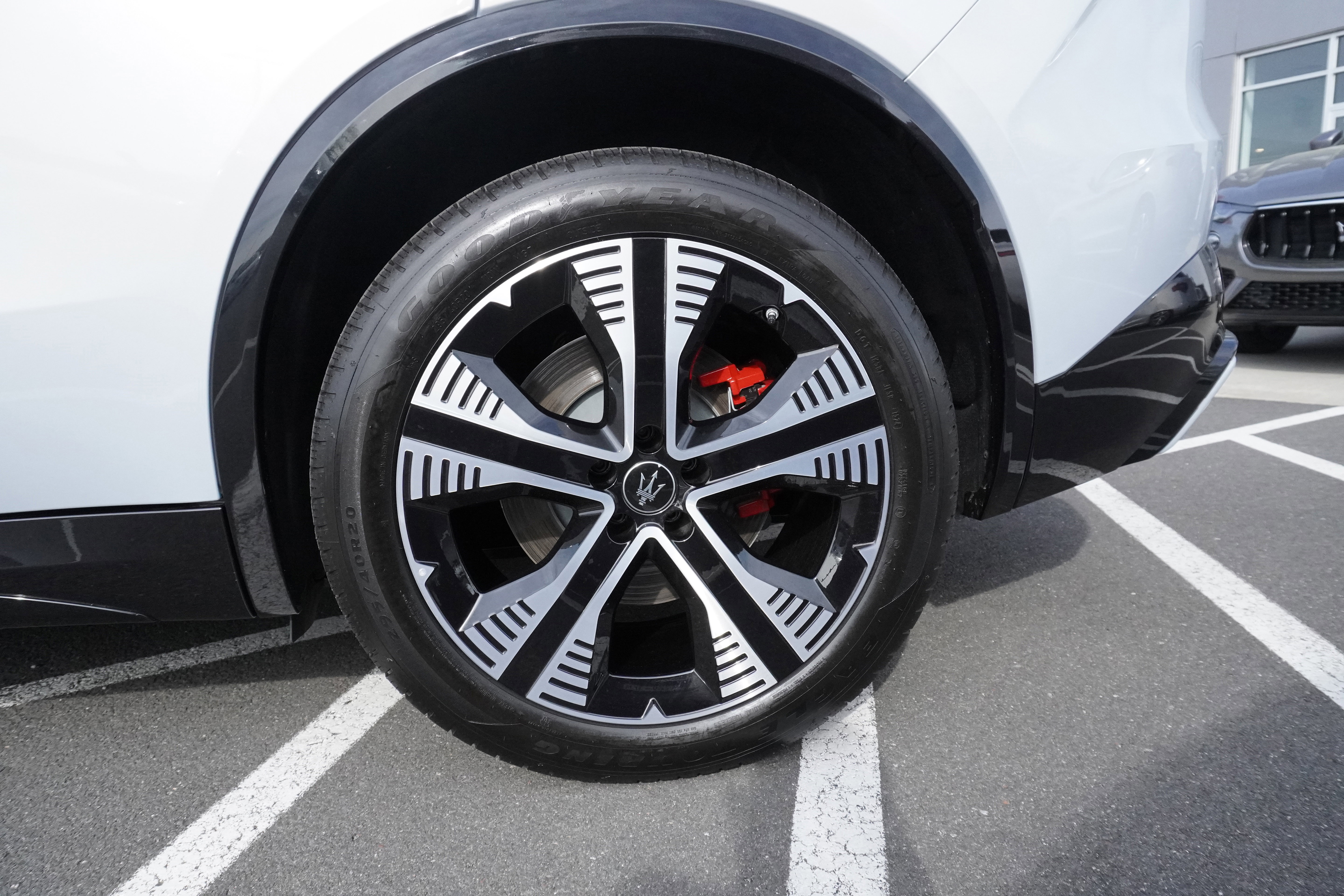 New 2025 Maserati Grecale Folgore image 14